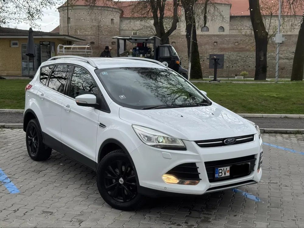 Fotografie: 2016 Ford Kuga