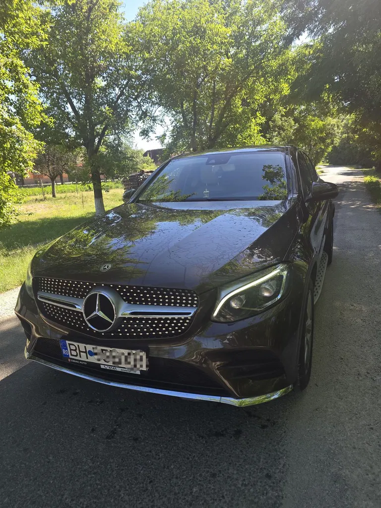 Fotografie: 2018 Mercedes-Benz GLC
