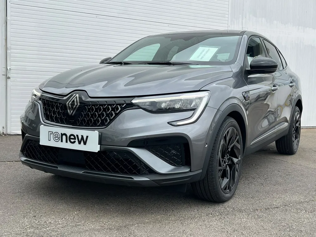 Fotografie: 2024 Renault Arkana