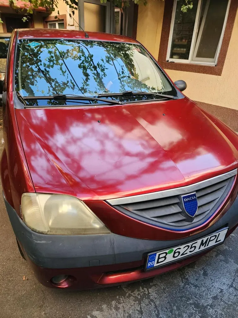 Fotografie: 2008 Dacia Logan