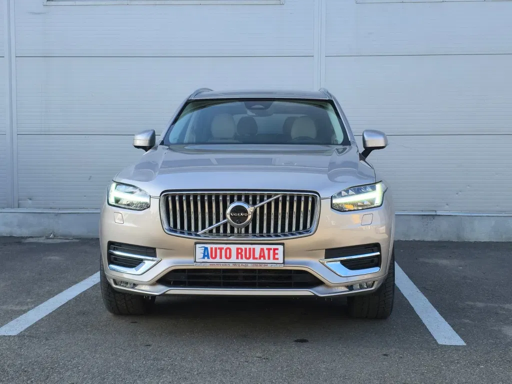 Fotografie: 2023 Volvo XC 90