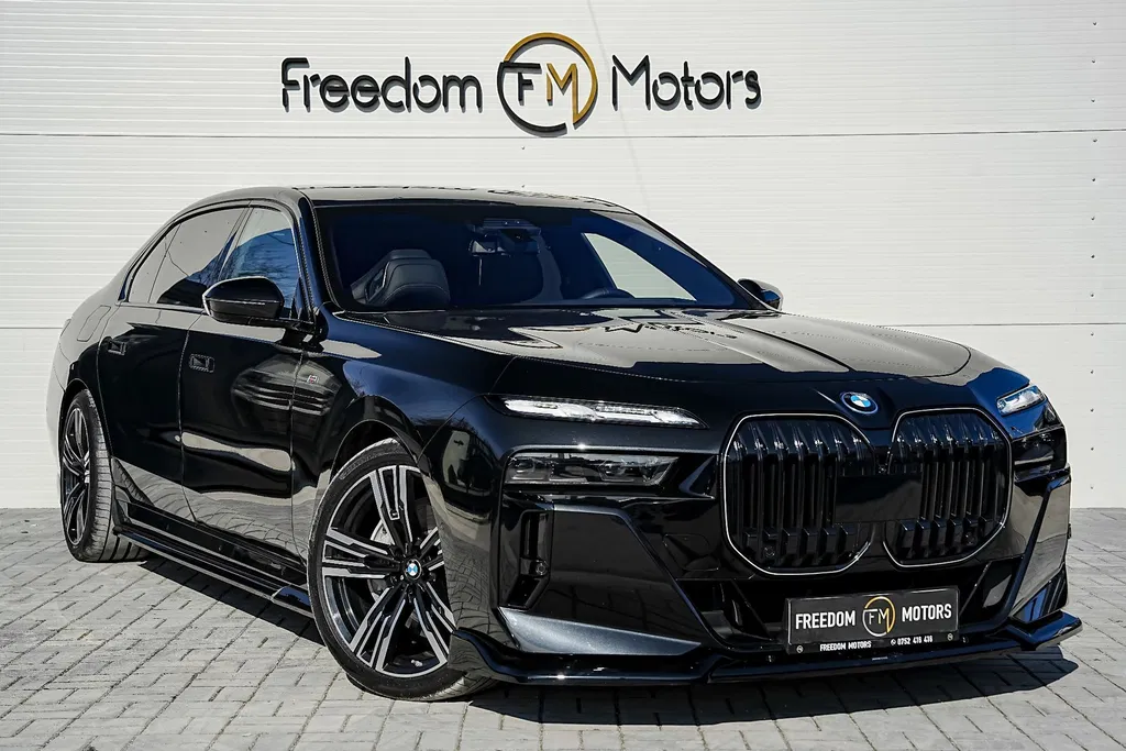 Fotografie: 2024 BMW Seria 7