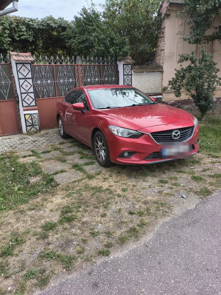 Fotografie: 2014 Mazda 6