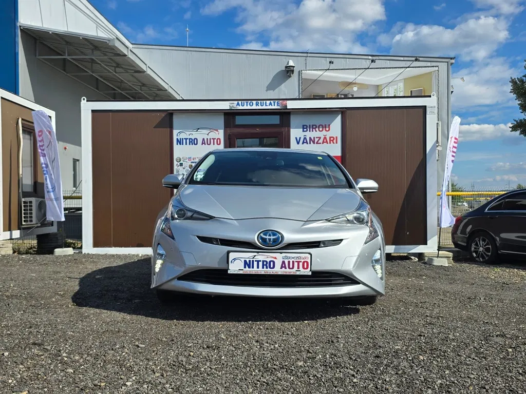 Fotografie: 2016 Toyota Prius