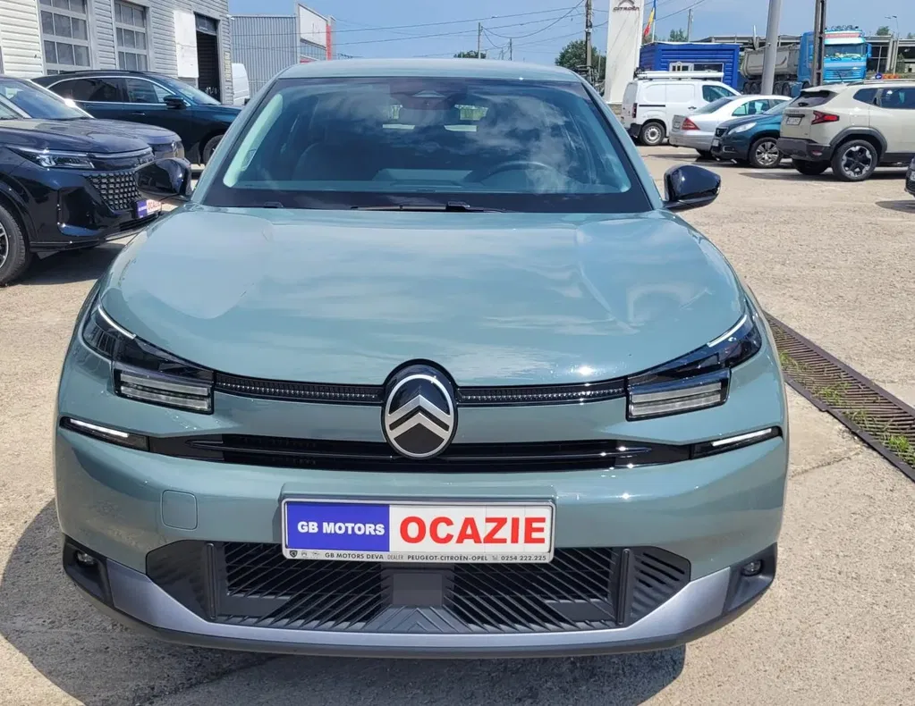 Fotografie: 2025 Citroen C4