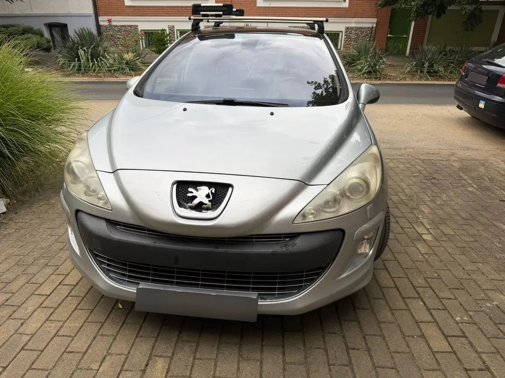 Fotografie: 2009 Peugeot 308