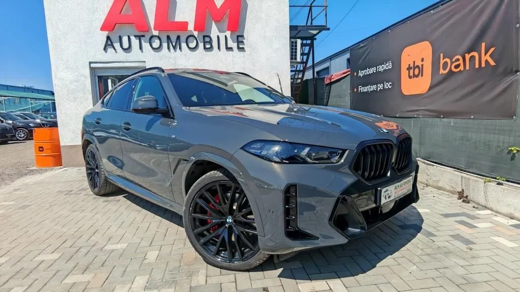 Fotografie: 2024 BMW X6