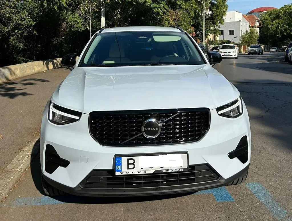 Fotografie: 2025 Volvo XC 40