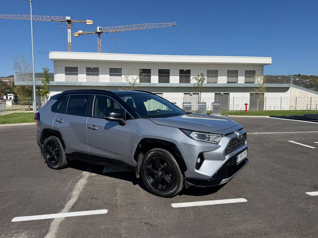 Fotografie: 2020 Toyota RAV-4