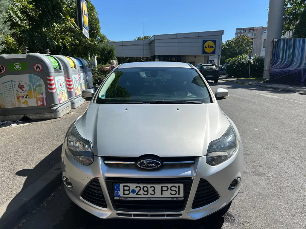 Fotografie: 2013 Ford Focus