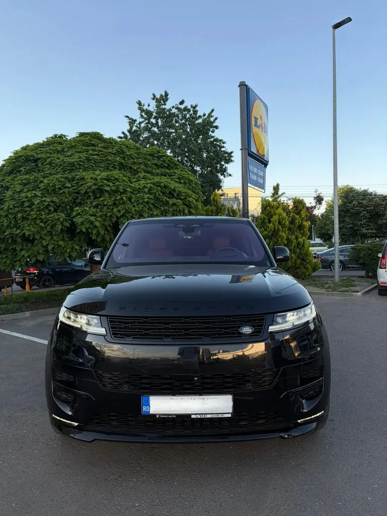 Fotografie: 2023 Land Rover Range Rover Sport