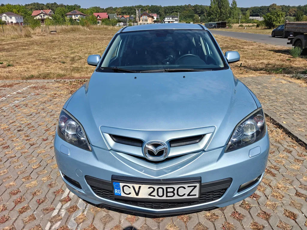 Fotografie: 2008 Mazda 3