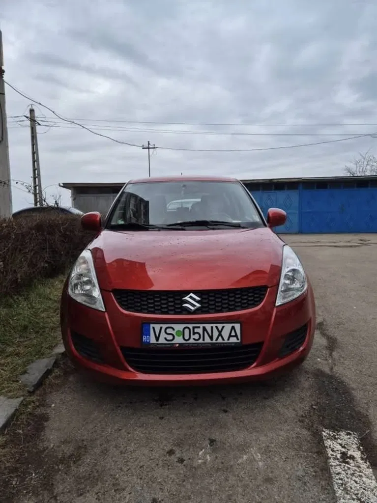 Fotografie: 2012 Suzuki Swift