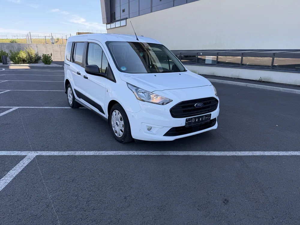 Fotografie: 2020 Ford Transit Connect
