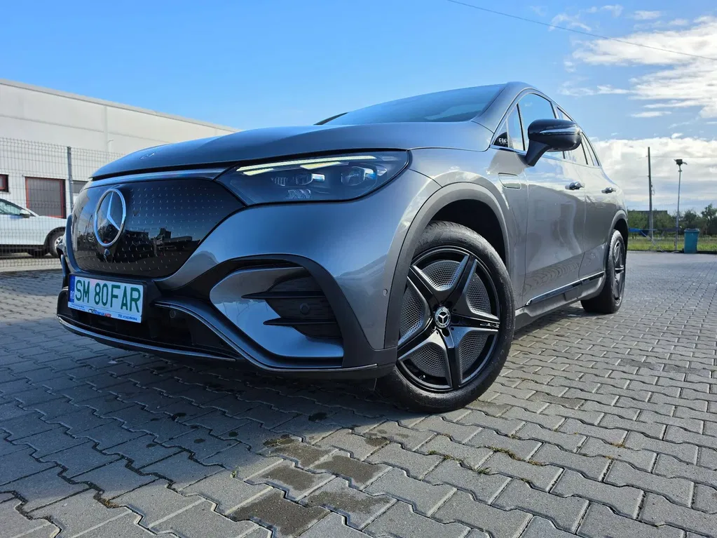 Fotografie: 2023 Mercedes-Benz EQE