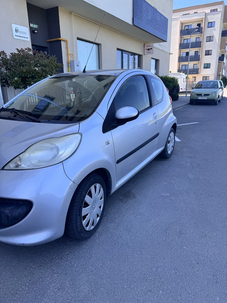 Fotografie: 2005 Peugeot 107