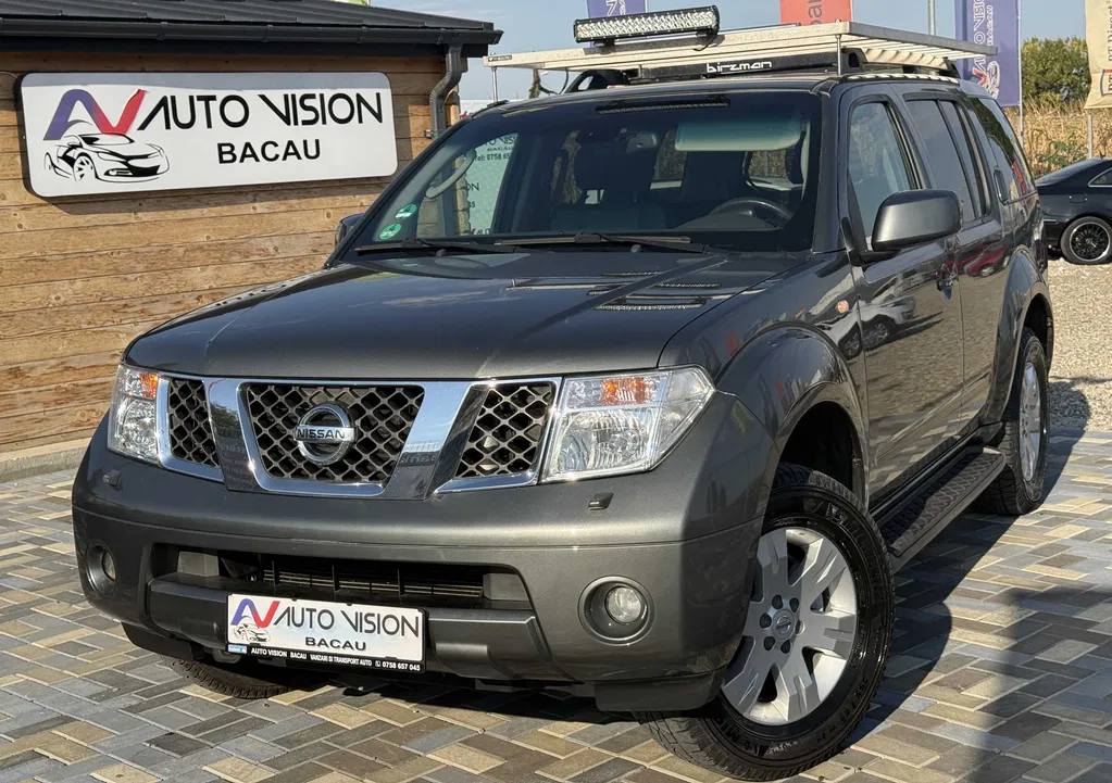 Fotografie: 2006 Nissan Pathfinder