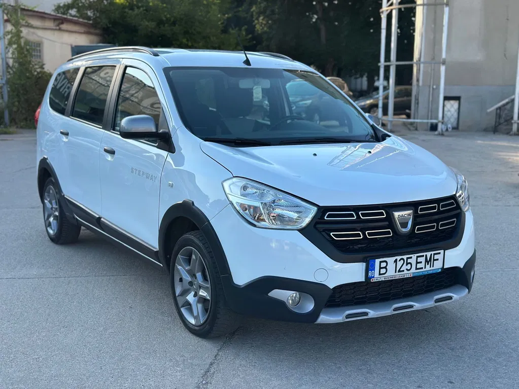 Fotografie: 2022 Dacia Lodgy