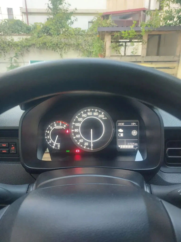 Fotografie: 2022 Suzuki Ignis