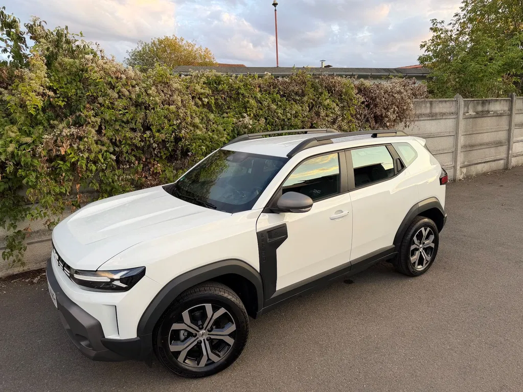 Fotografie: 2025 Dacia Duster