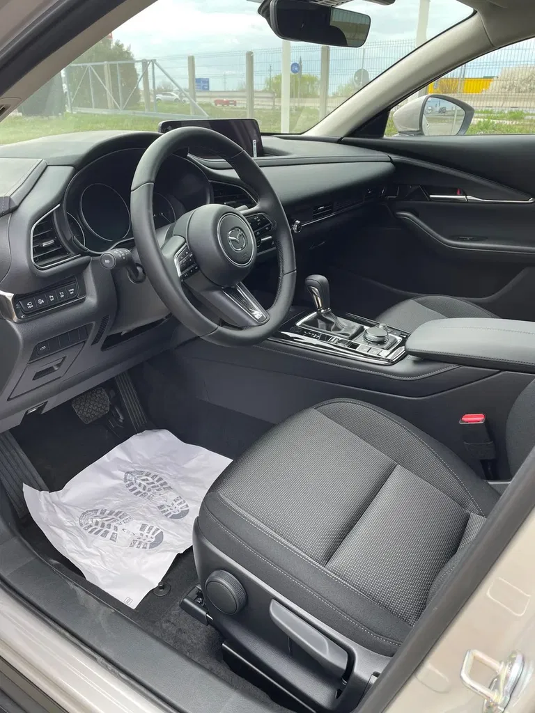 Fotografie: 2025 Mazda CX-30