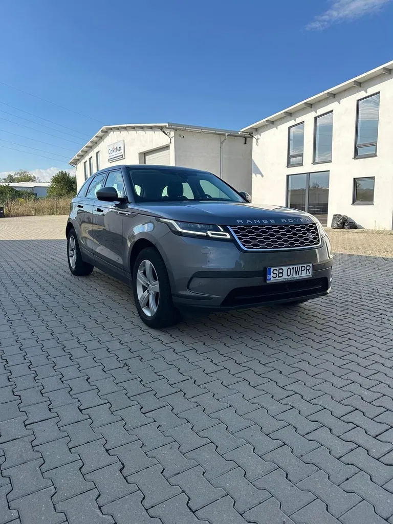 Fotografie: 2020 Land Rover Range Rover Velar