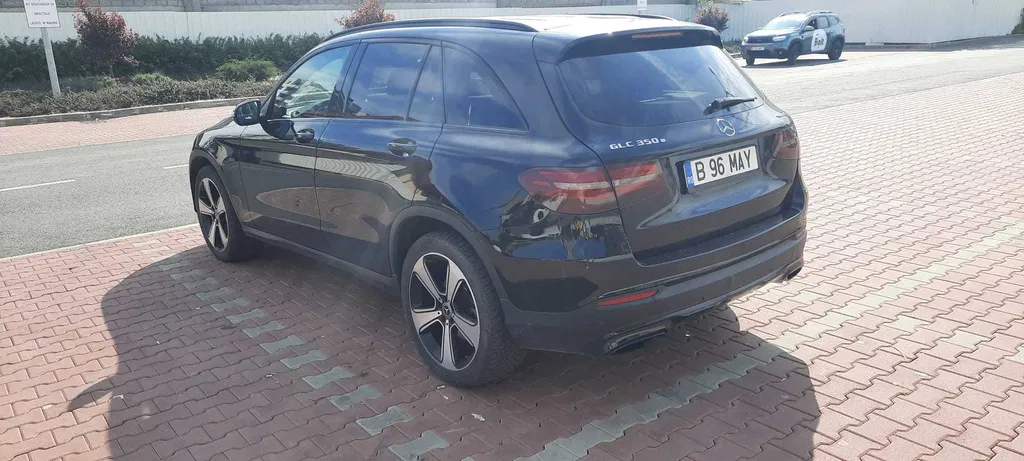 Fotografie: 2018 Mercedes-Benz GLC
