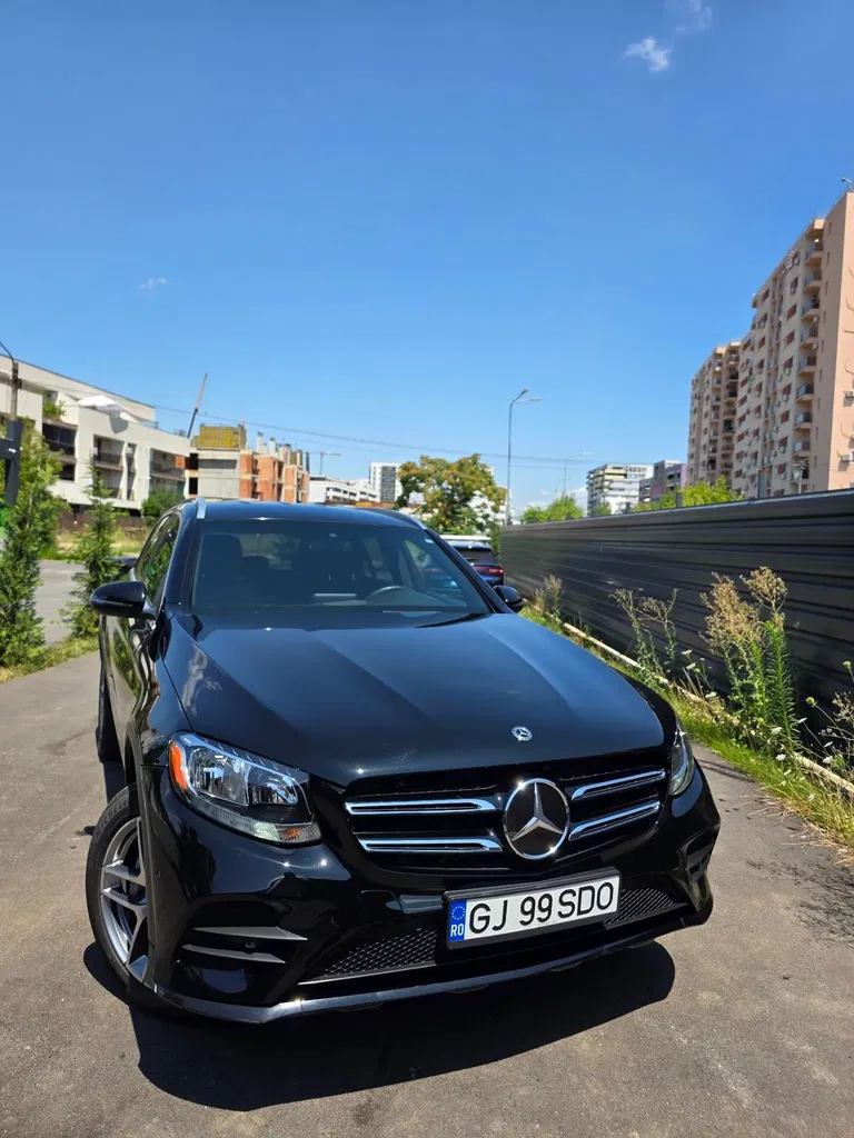 Fotografie: 2018 Mercedes-Benz GLC