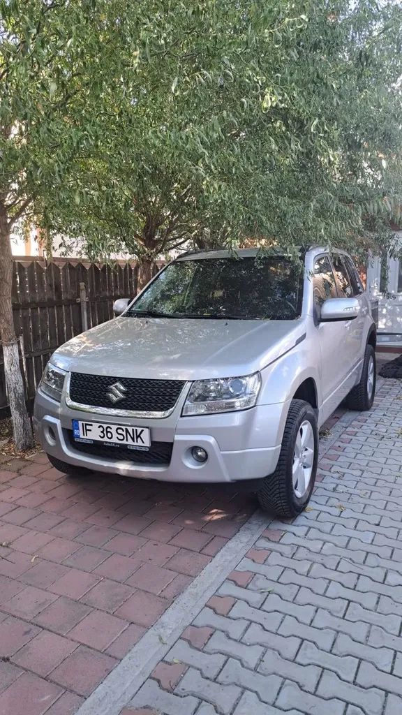 Fotografie: 2010 Suzuki Grand Vitara