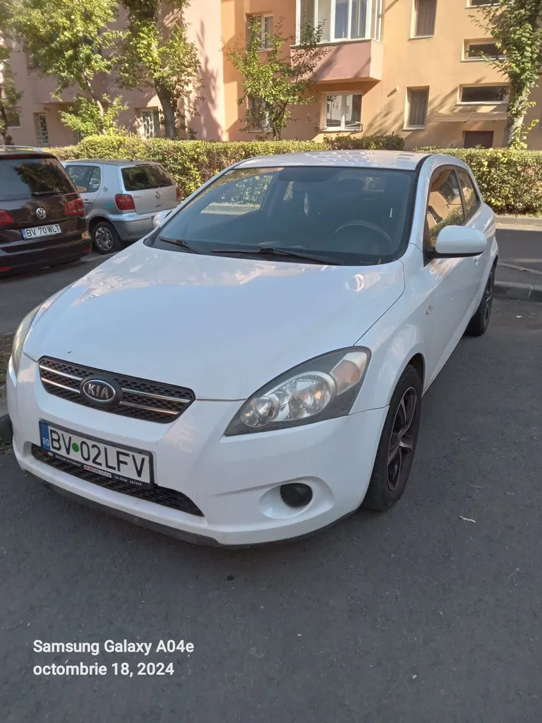 Fotografie: 2010 Kia Ceed