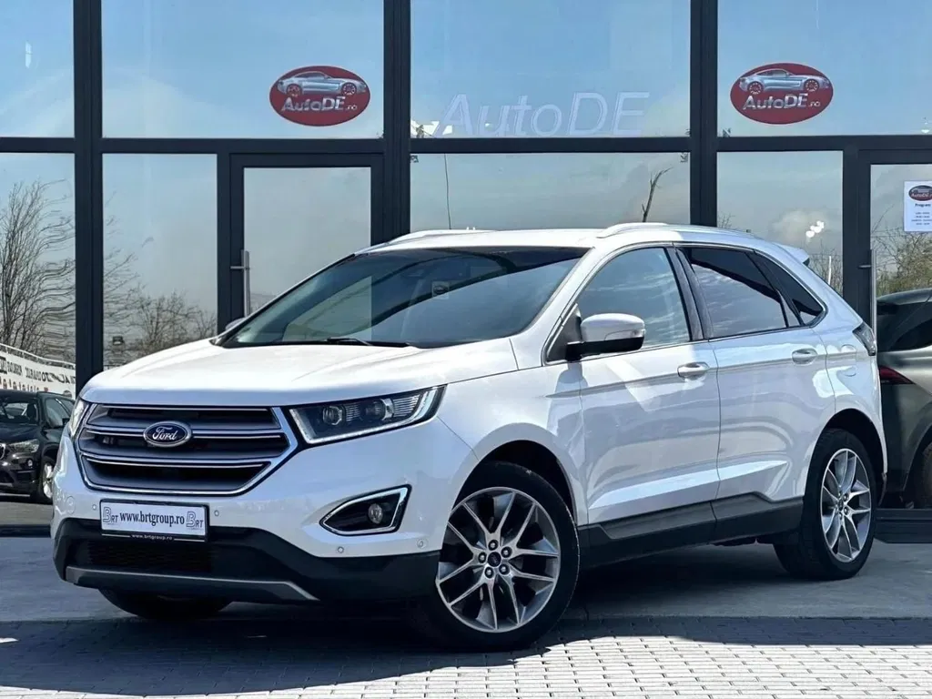 Fotografie: 2016 Ford EDGE