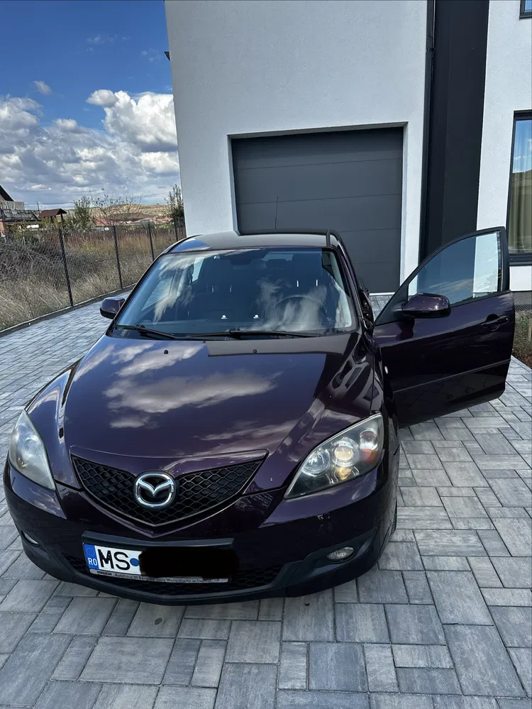 Fotografie: 2006 Mazda 3