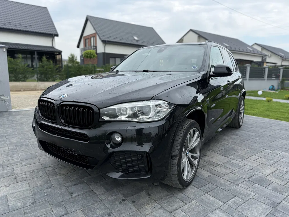 Fotografie: 2015 BMW X5