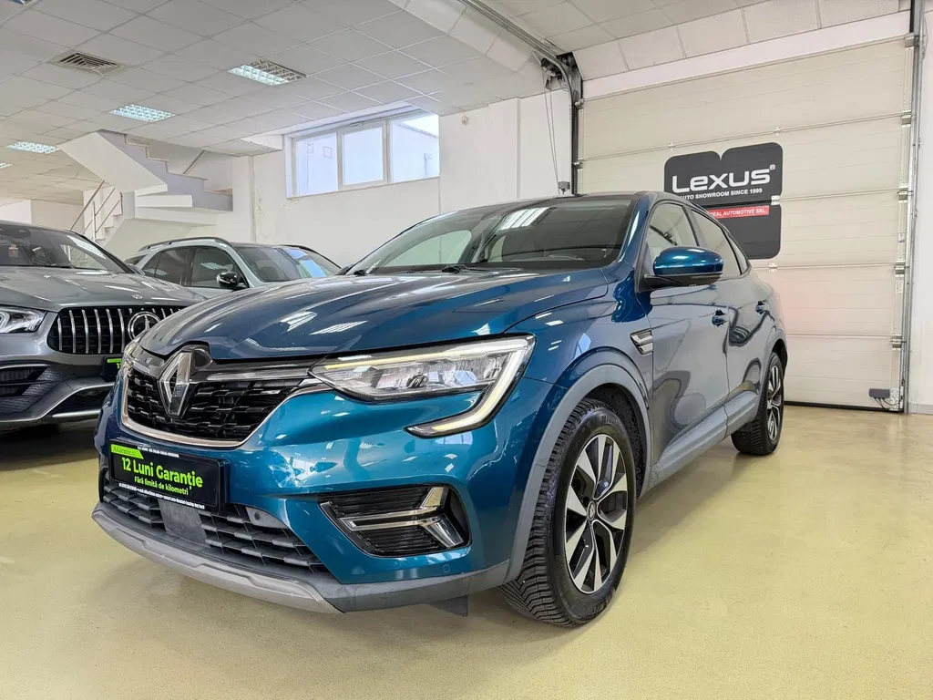 Fotografie: 2022 Renault Arkana