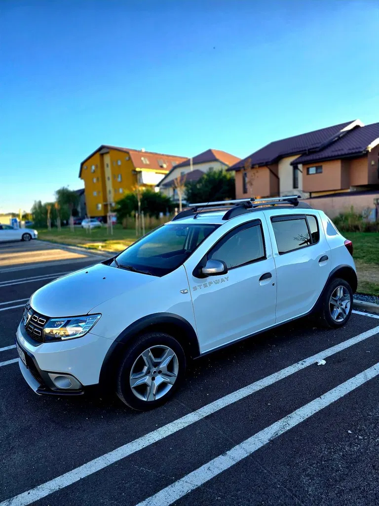 Fotografie: 2019 Dacia Sandero Stepway