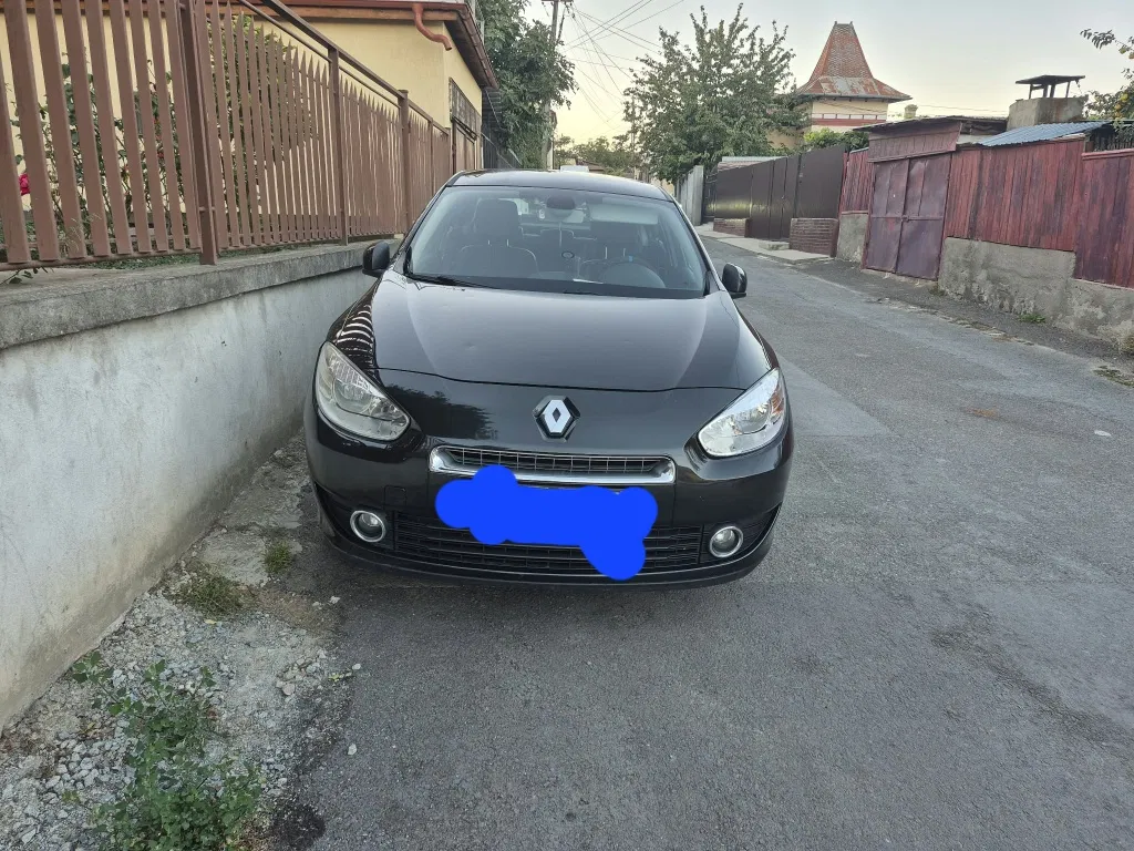 Fotografie: 2011 Renault Fluence
