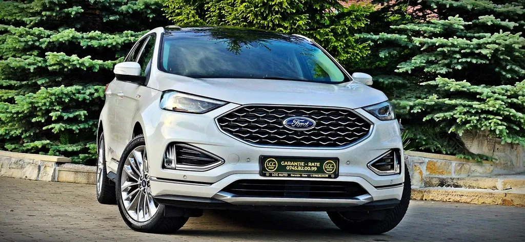 Fotografie: 2020 Ford EDGE