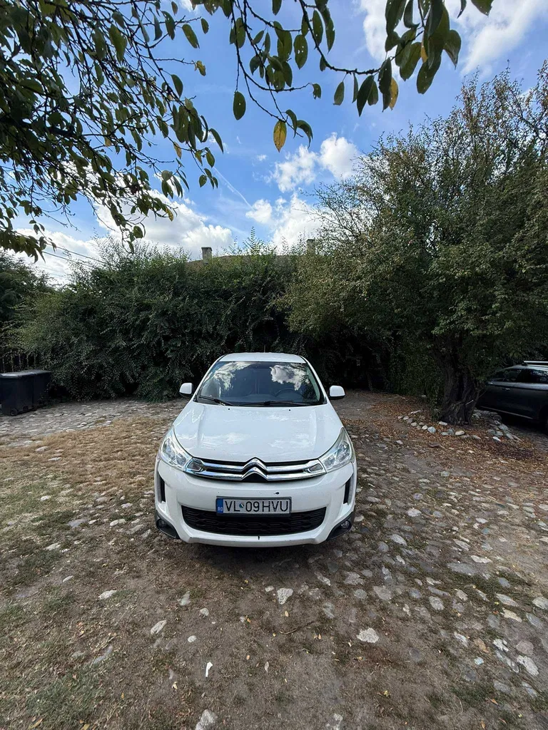Fotografie: 2013 Citroen C4 Aircross