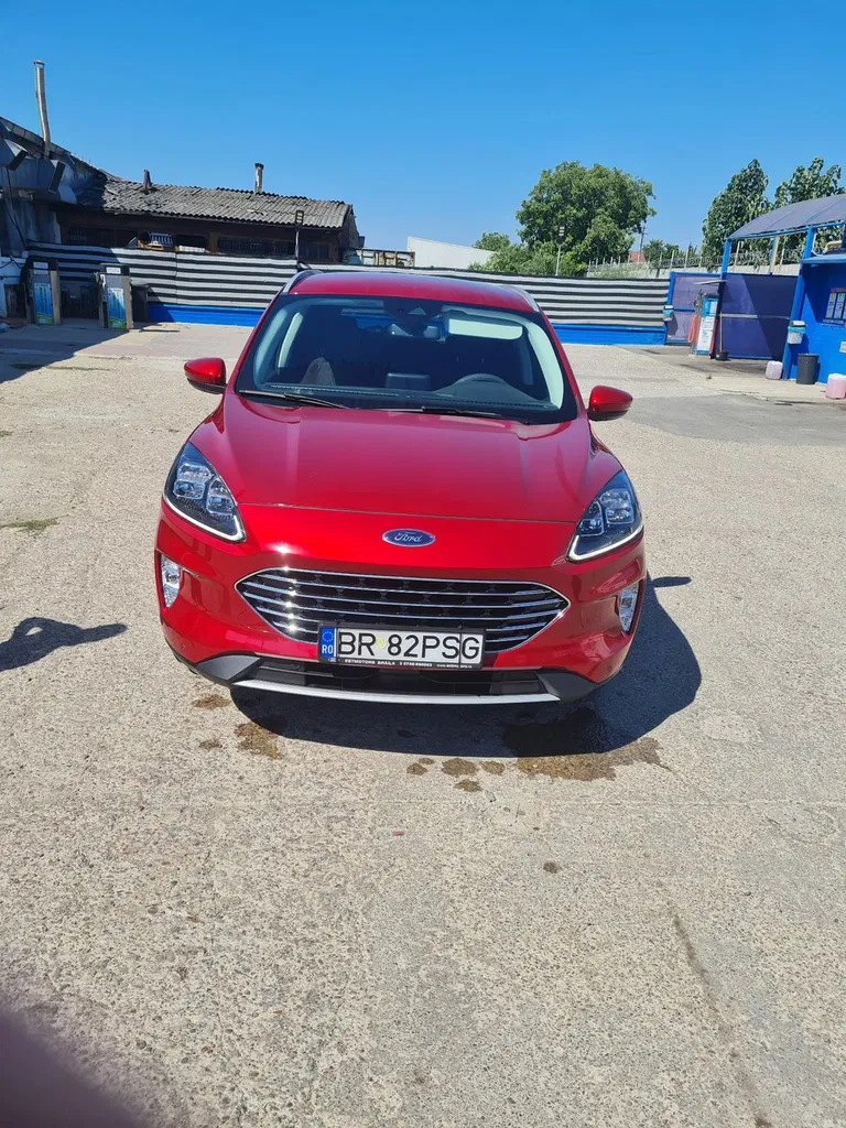 Fotografie: 2021 Ford Kuga