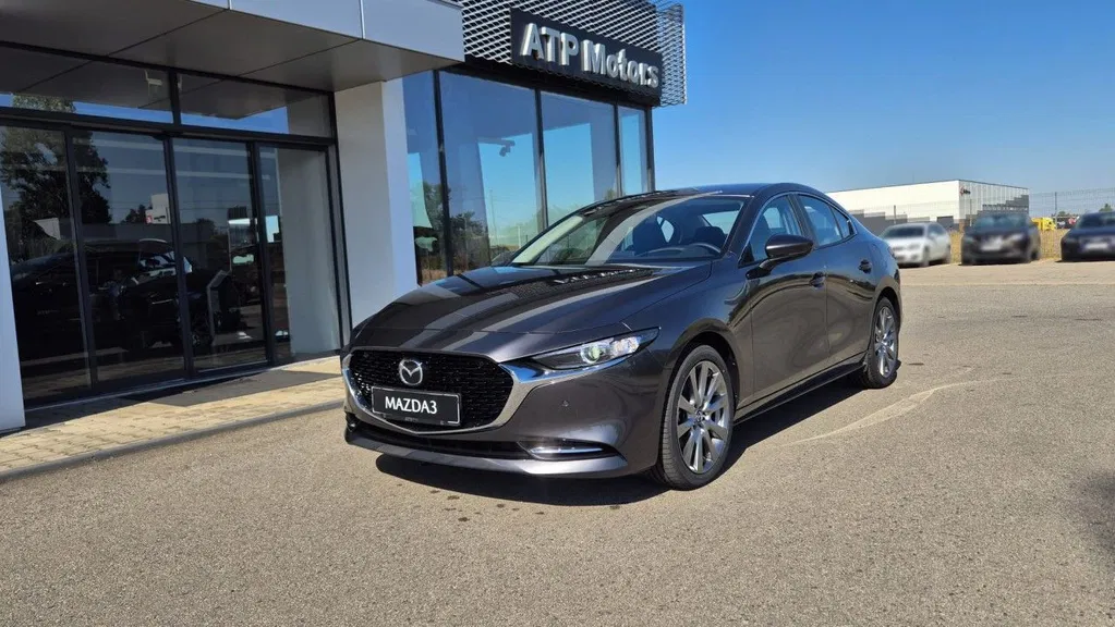 Fotografie: 2027 Mazda 3
