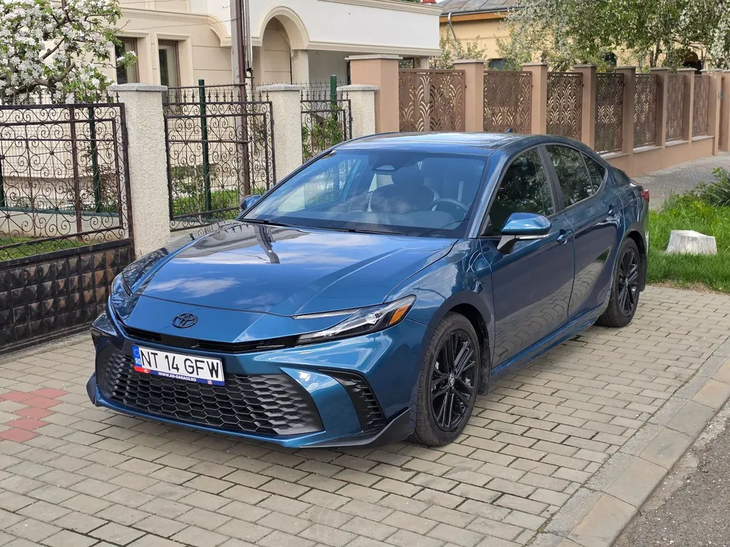 Fotografie: 2025 Toyota Camry