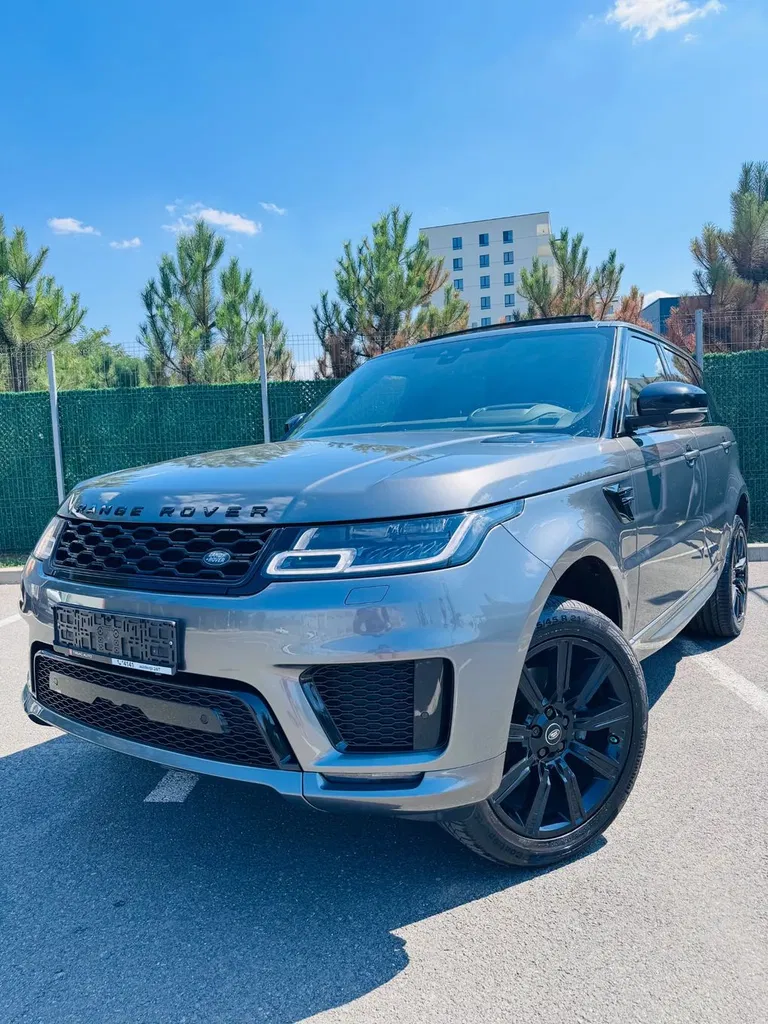 Fotografie: 2019 Land Rover Range Rover Sport