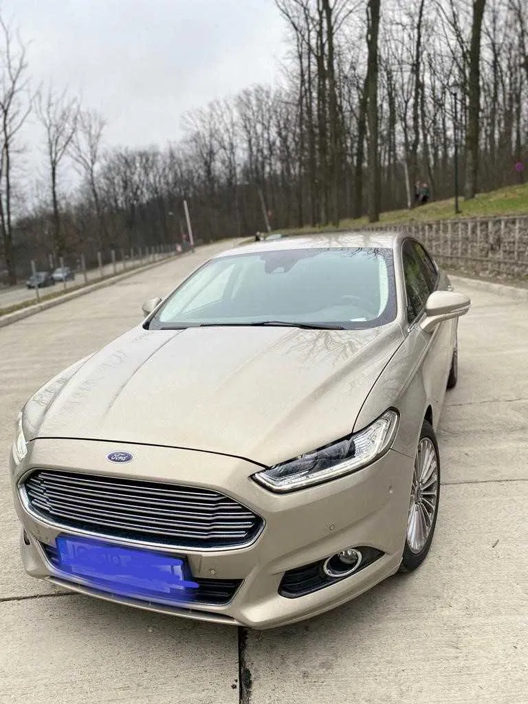 Fotografie: 2016 Ford Mondeo
