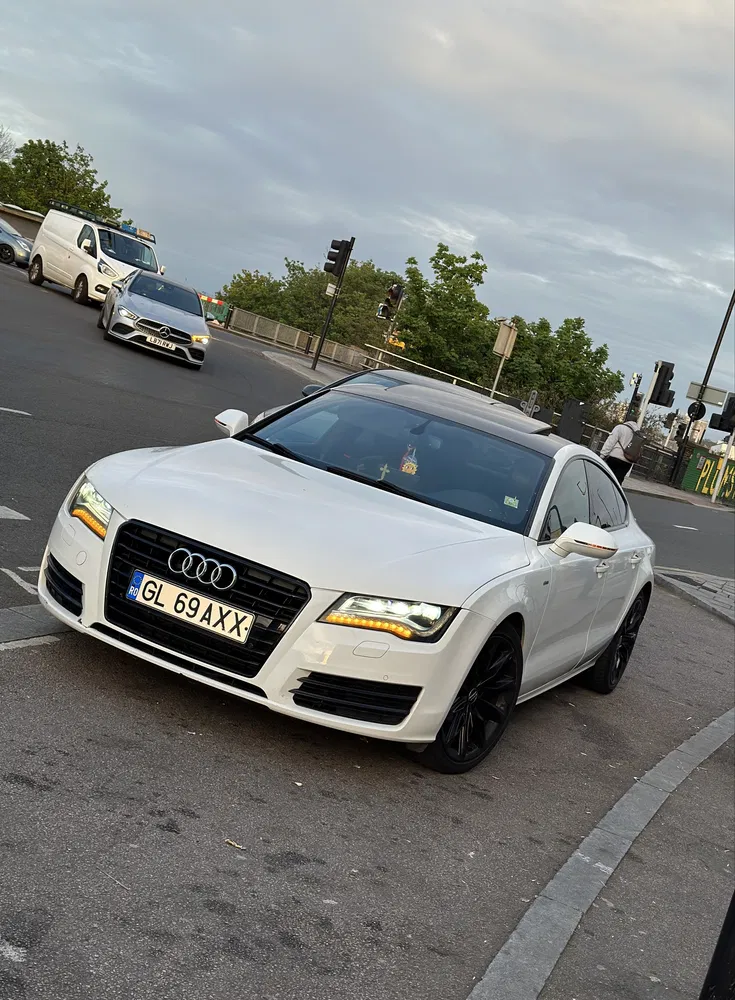 Fotografie: 2013 Audi A7 Sportback
