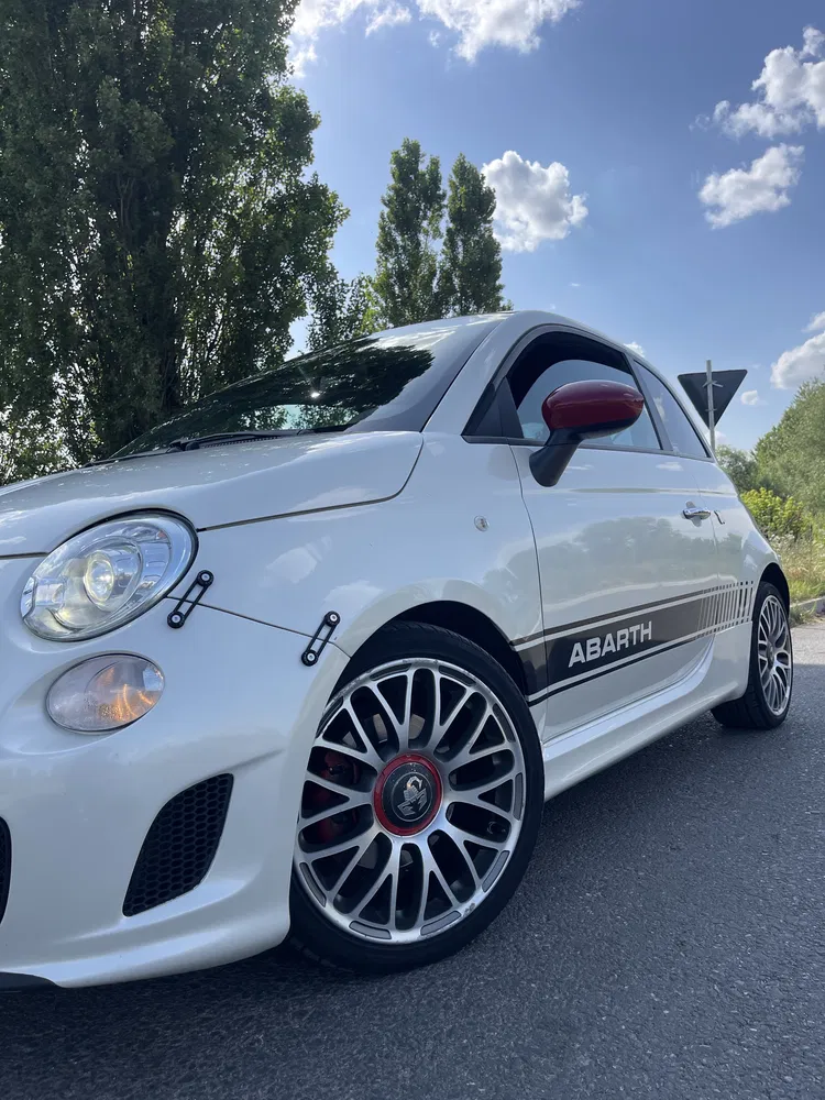 Fotografie: 2010 Fiat 500