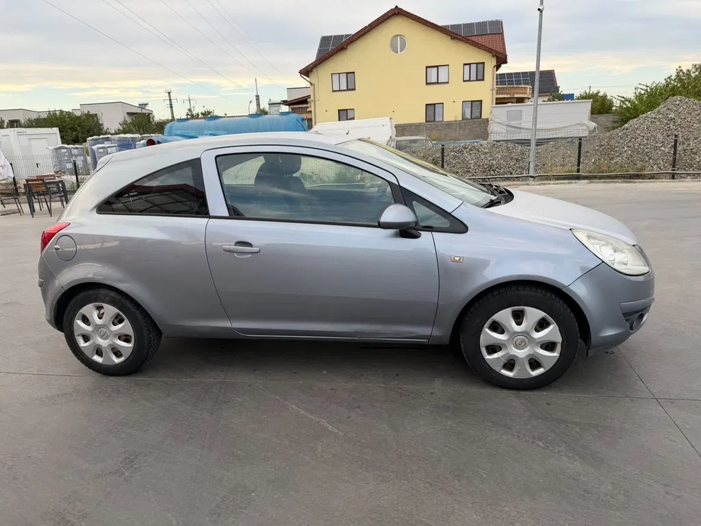 Fotografie: 2008 Opel Corsa