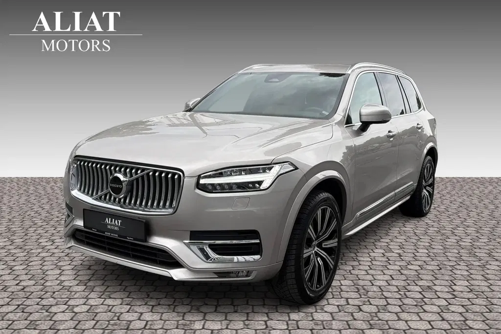 Fotografie: 2023 Volvo XC 90