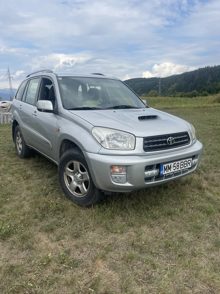 Fotografie: 2003 Toyota RAV-4