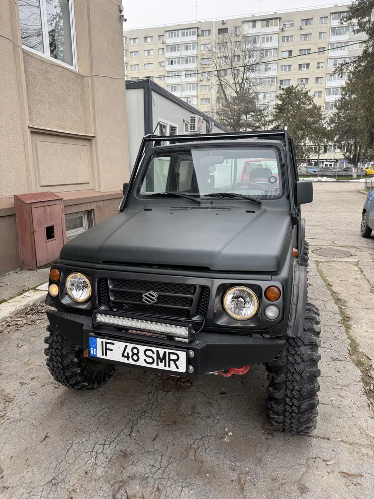 Fotografie: 1998 Suzuki Samurai