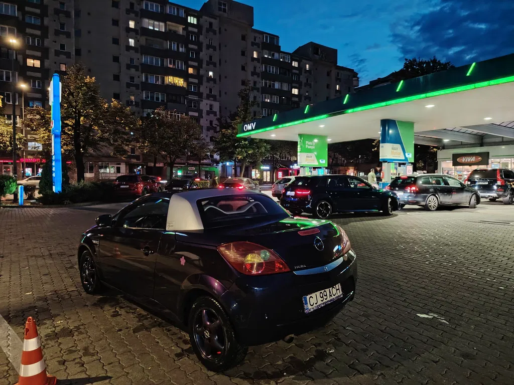 Fotografie: 2009 Opel Tigra